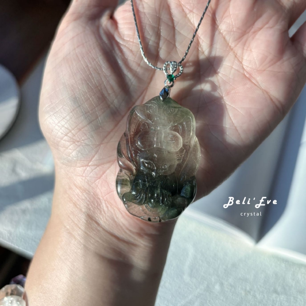 『升遷加薪』綠髮晶九尾狐吊墜  人緣許願 工作情緒冷靜不慌張