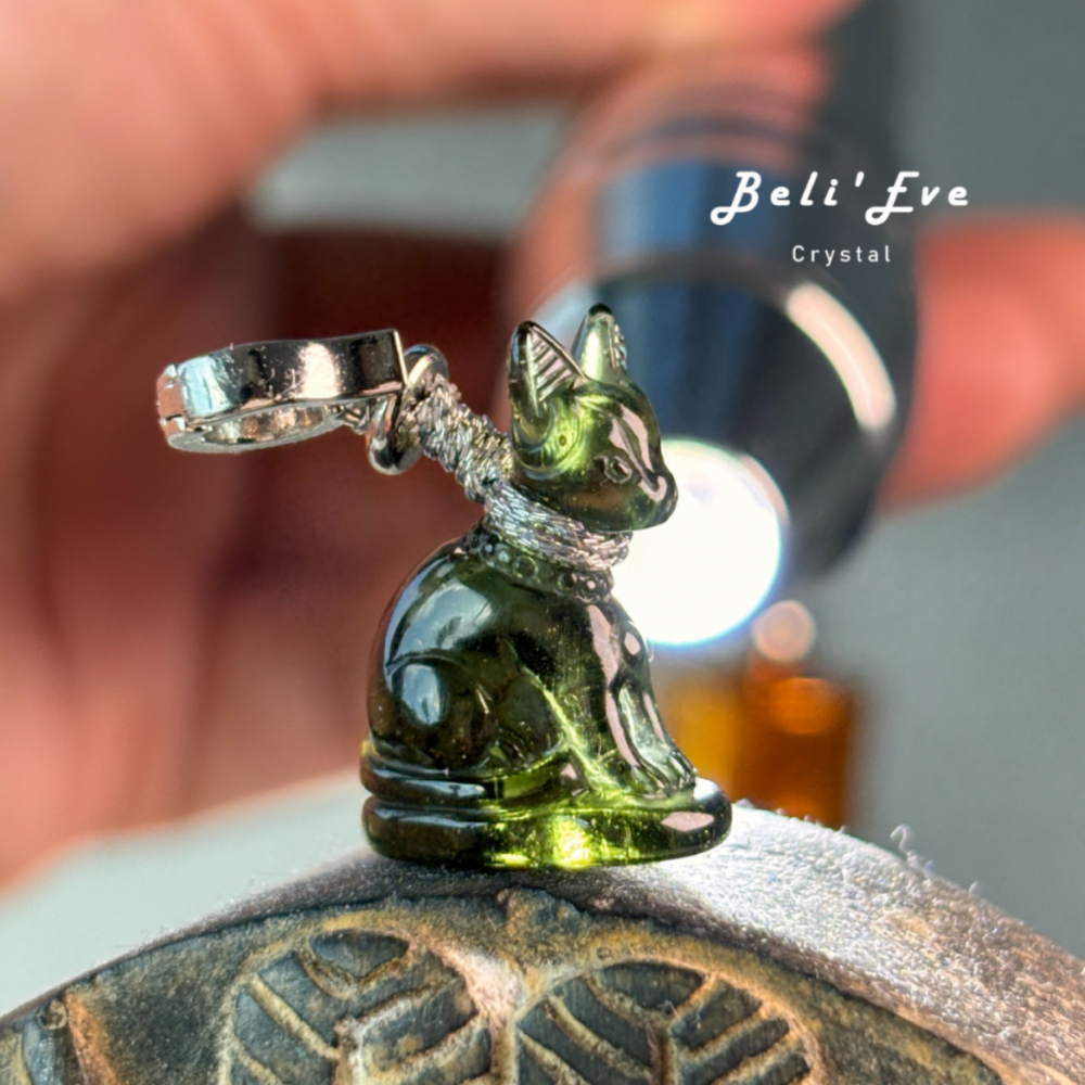 『捷克隕石』埃及貓神芭絲特Bastet -芬芳的守護者-家庭守護神 象徵疾病和邪靈的對抗