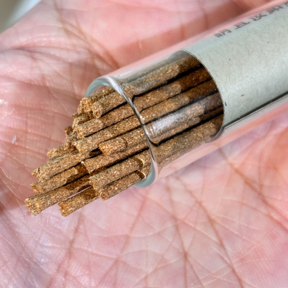 『沉靜能量』新版 ！高油脂沉香！ #天然木材無香精 念經必備 鎮宅淨化