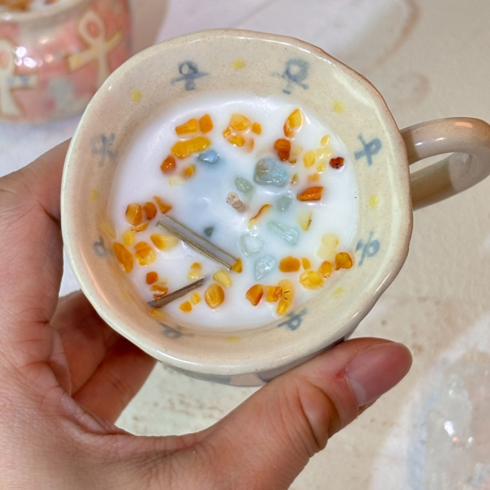 『手捏藝術』作品一個認領~星妹手捏陶杯X單方精油蠟燭 陶杯訂製 油菜籽蠟