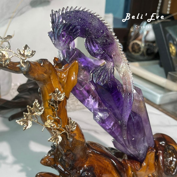 『吸好幾億』精品紫黃晶晶簇蜥蜴 貴人財富  人工雕刻 貴富加倍