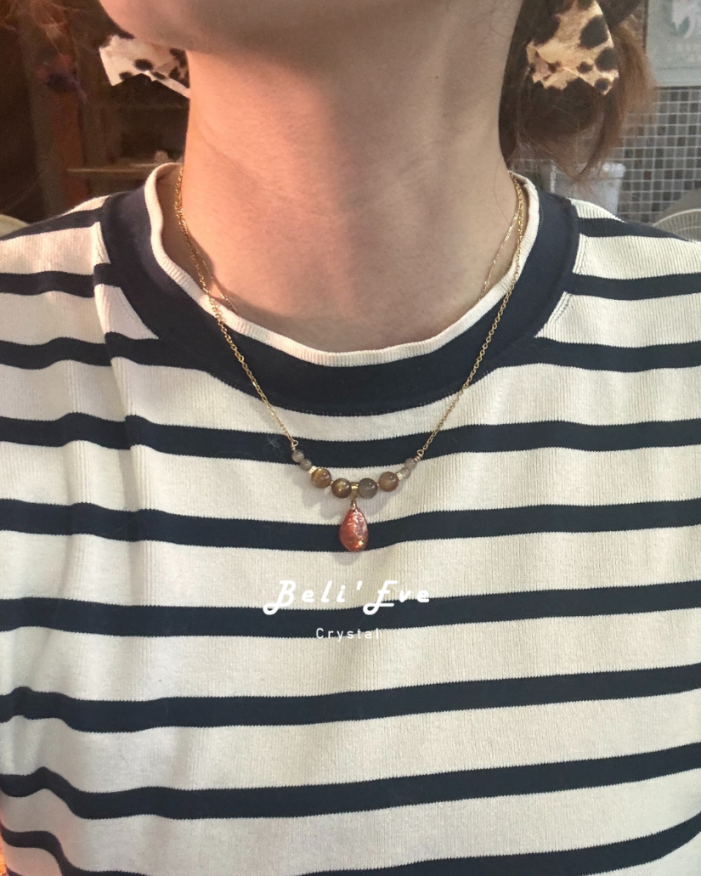 MAX金太陽吊墜 每一顆都是畢業級別 閃到不需要打光 艷橘紅色 照亮你的黑暗