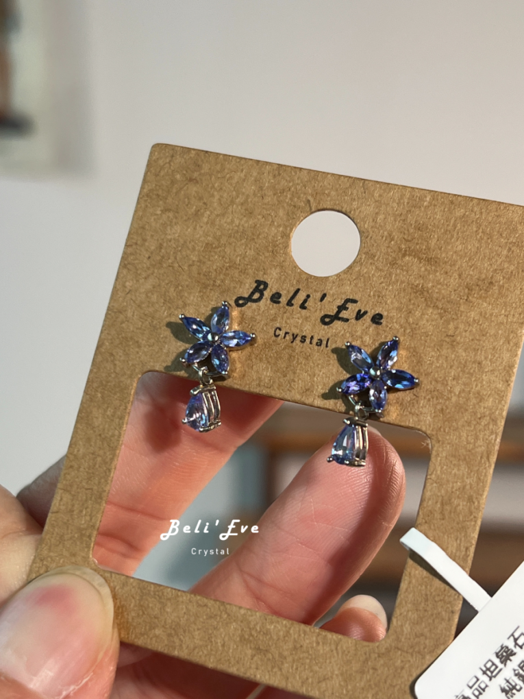 『寶石鑲嵌』 坦桑石耳環 花花造型 純銀鑲嵌丹泉石 耳環